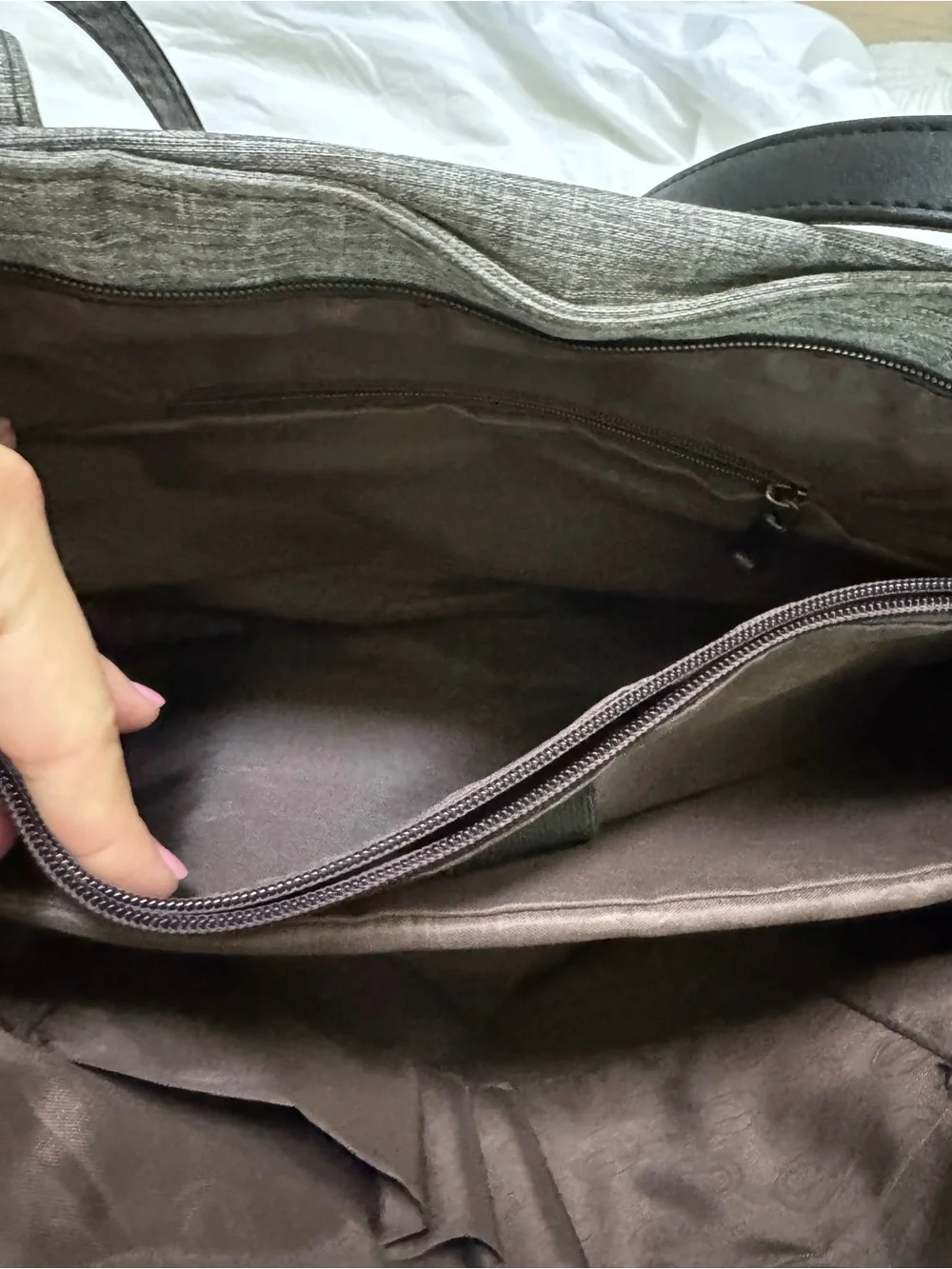 Sunny Snowy Gray Tote Bag for Men with Black Trim